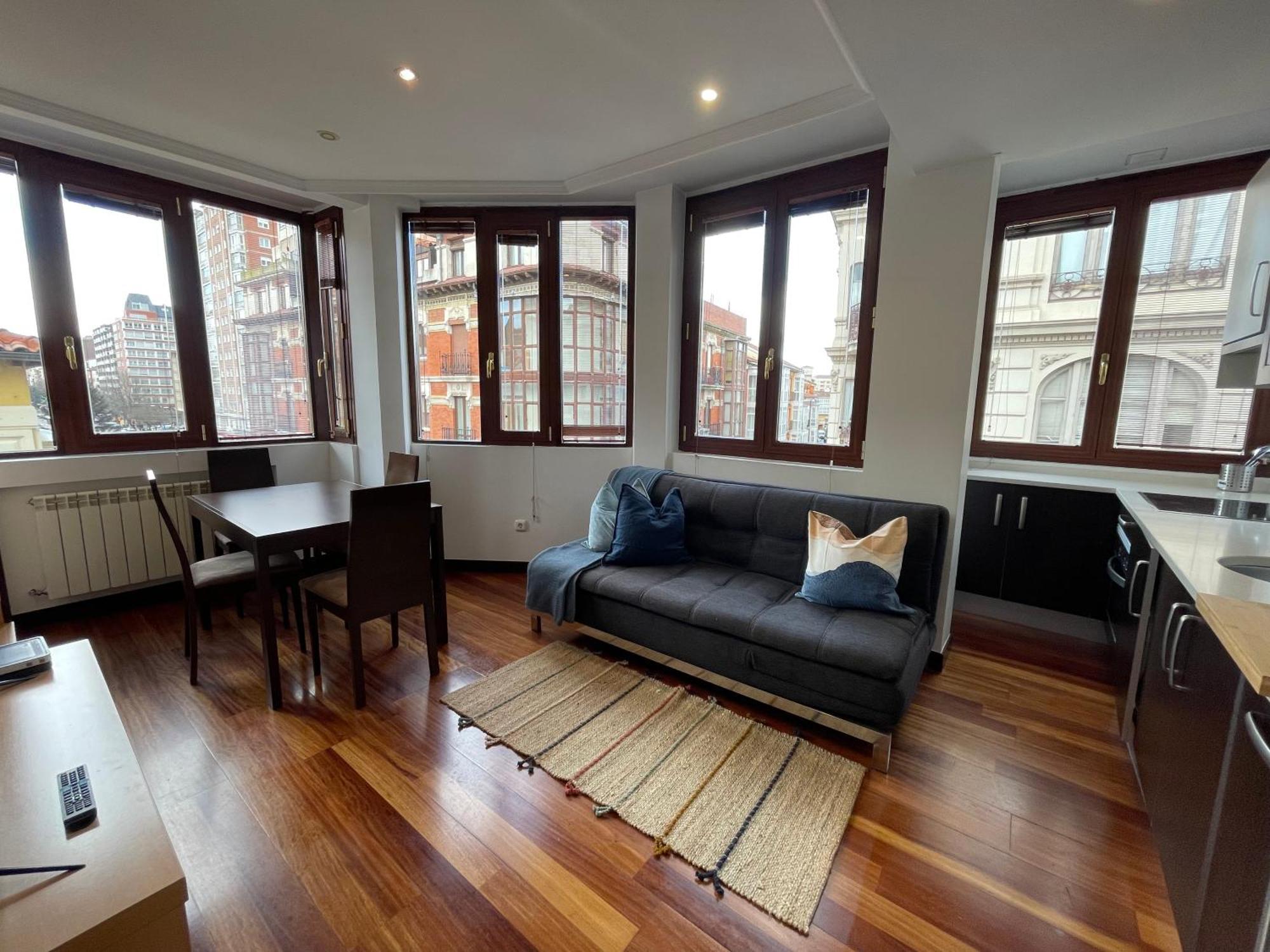 Atuaire Home Vivienda B Luminosa Parking Incluido En Plena Calle Comercial Бургос Екстер'єр фото