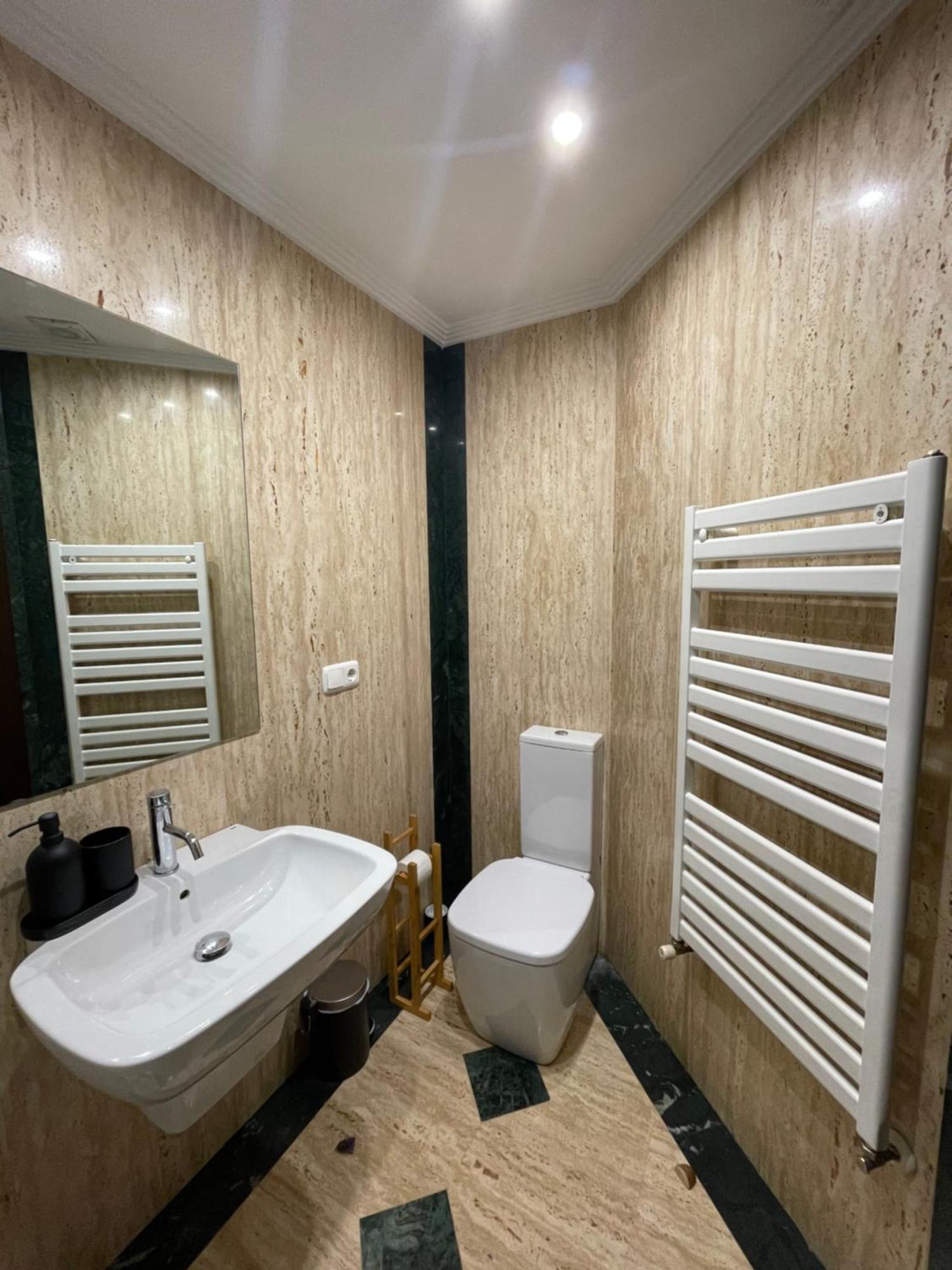 Atuaire Home Vivienda B Luminosa Parking Incluido En Plena Calle Comercial Бургос Екстер'єр фото